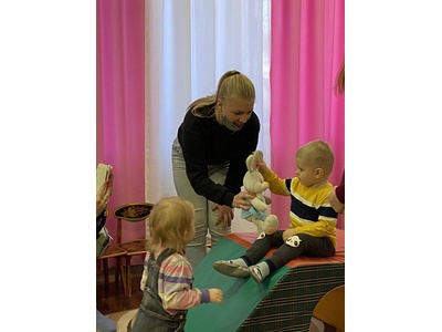 ВСТРЕЧА С МАЛЫШАМИ В ЦЕНТРЕ ИГРОВОЙ ПОДДЕРЖКИ