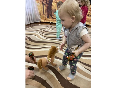 ИГРОВОЙ СЕАНС С МАЛЫШАМИ И РОДИТЕЛЯМИ